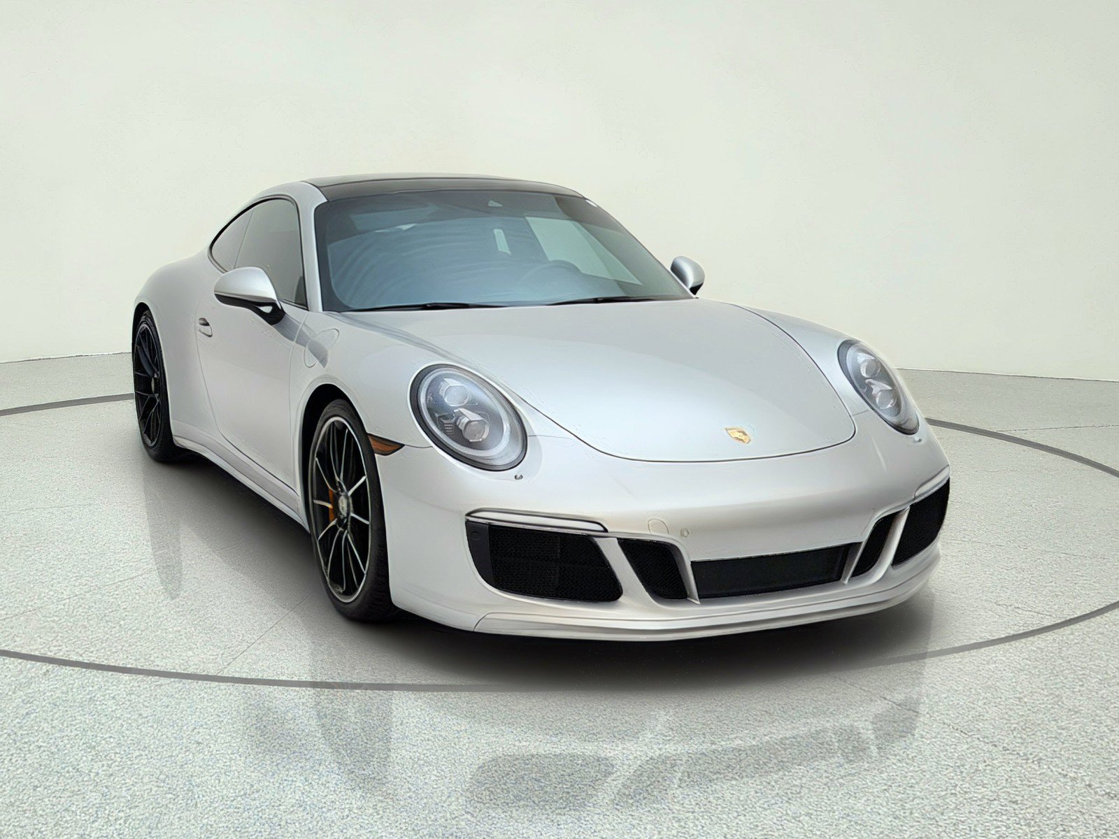 Used 2017 Porsche 911 Carrera GTS RWD image 7