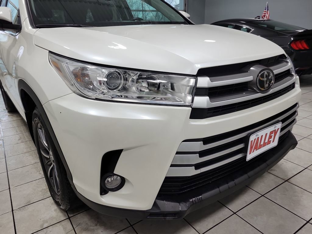 Used 2019 Toyota Highlander XLE image 21