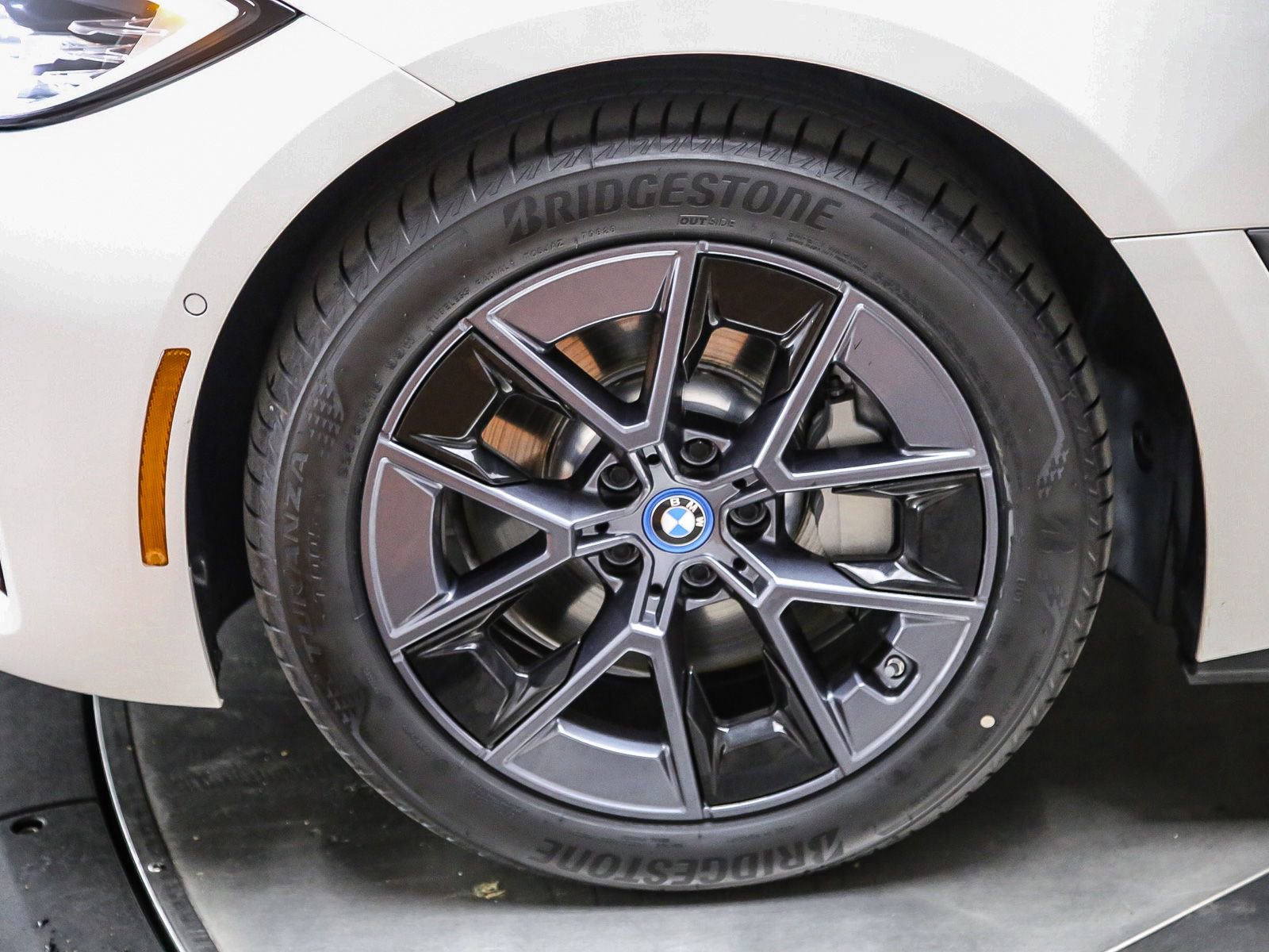 Certified 2023 BMW i4 eDrive35 w/ Premium Package RWD image 10