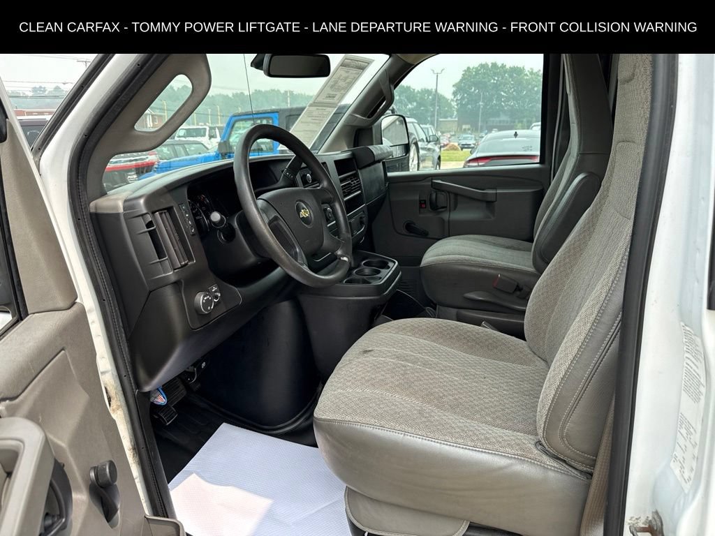 Used 2021 Chevrolet Express 3500 RWD image 22