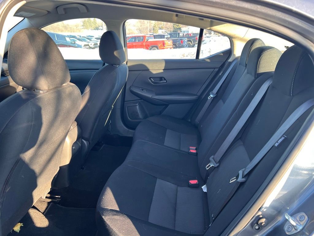 Used 2024 Nissan Sentra SV image 11
