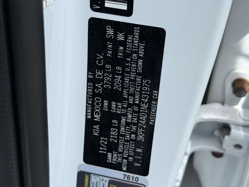 Used 2022 Kia Forte LXS FWD image 29