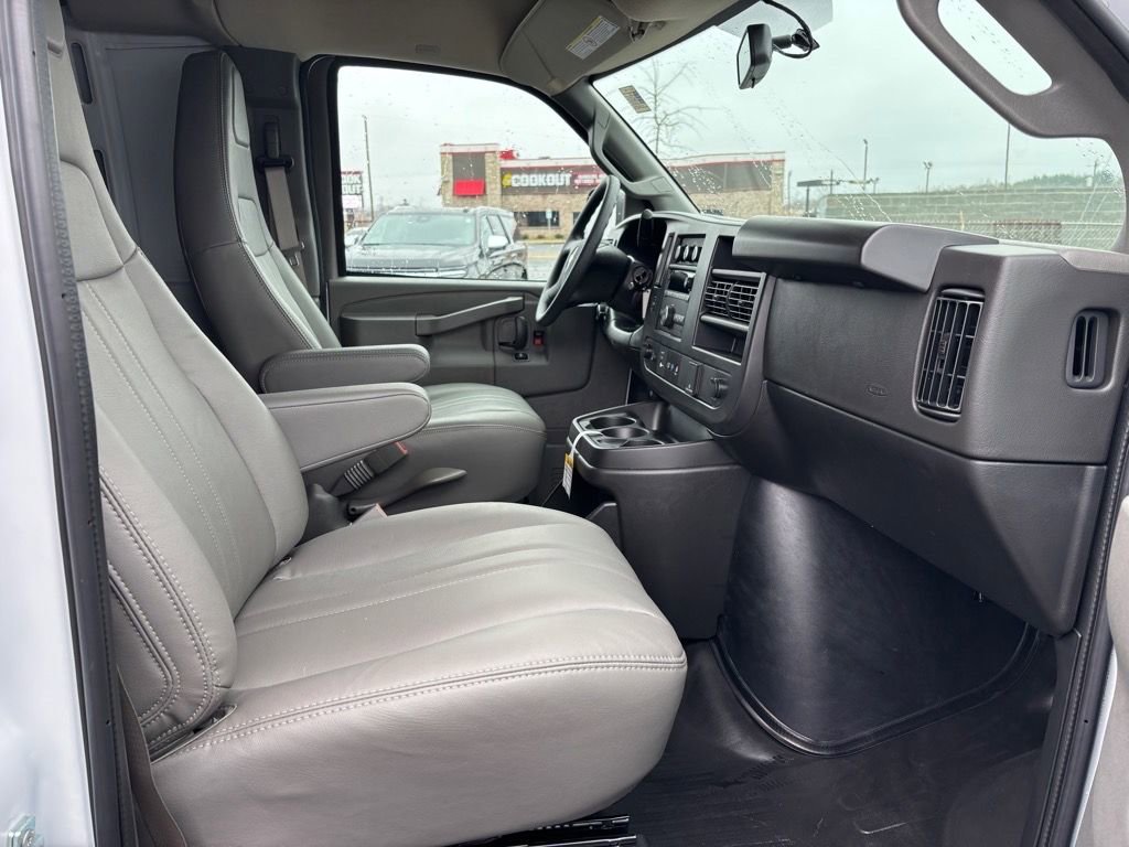 New 2025 Chevrolet Express 3500 w/ Driver Convenience Package RWD image 13