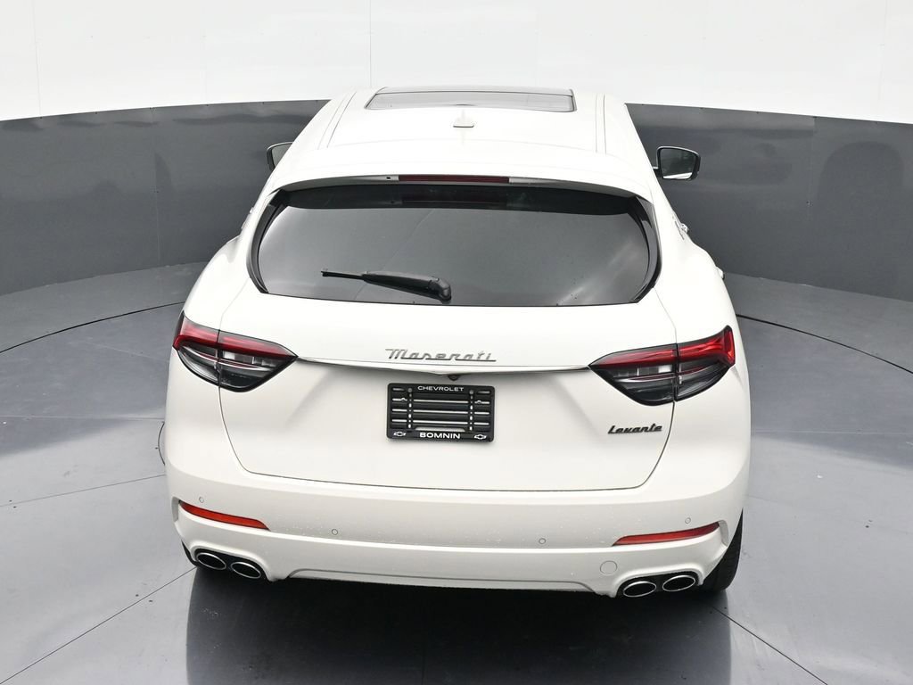 Used 2024 Maserati Levante GT Ultima AWD/4WD image 15