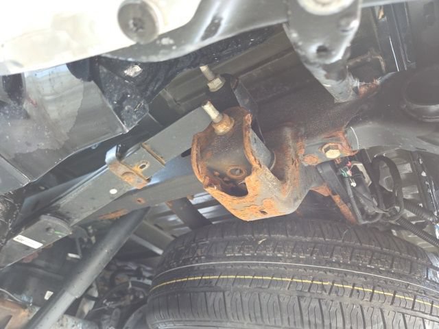 Used 2024 Chevrolet Silverado 1500 LT AWD/4WD image 96