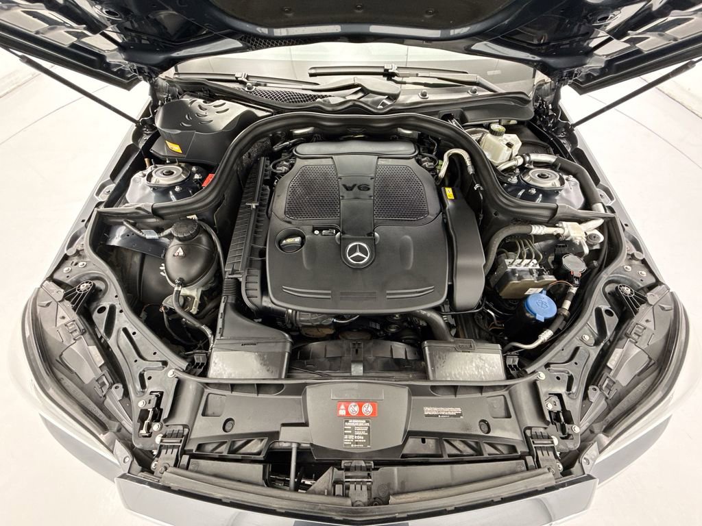 Used 2014 Mercedes-Benz E 350 4MATIC Sedan image 28