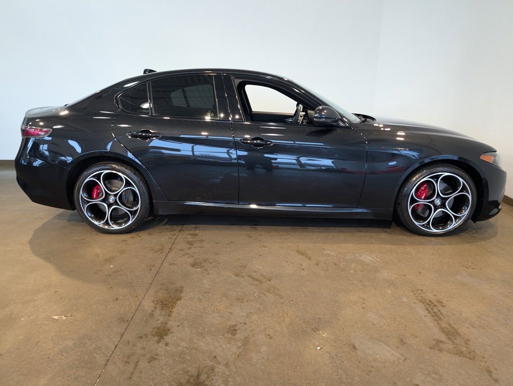 Used 2024 Alfa Romeo Giulia Ti image 6