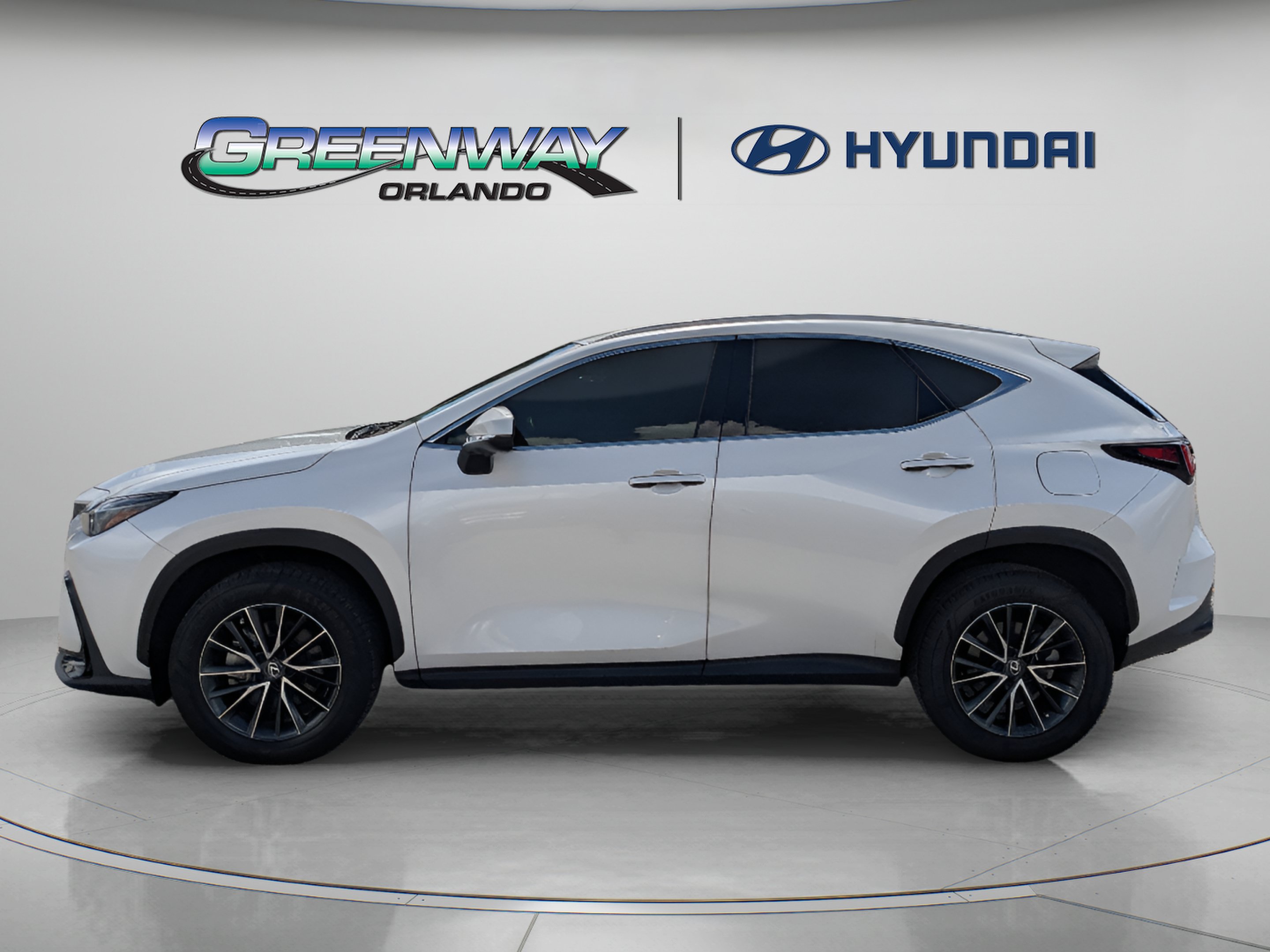 Used 2022 Lexus NX 350 AWD image 4