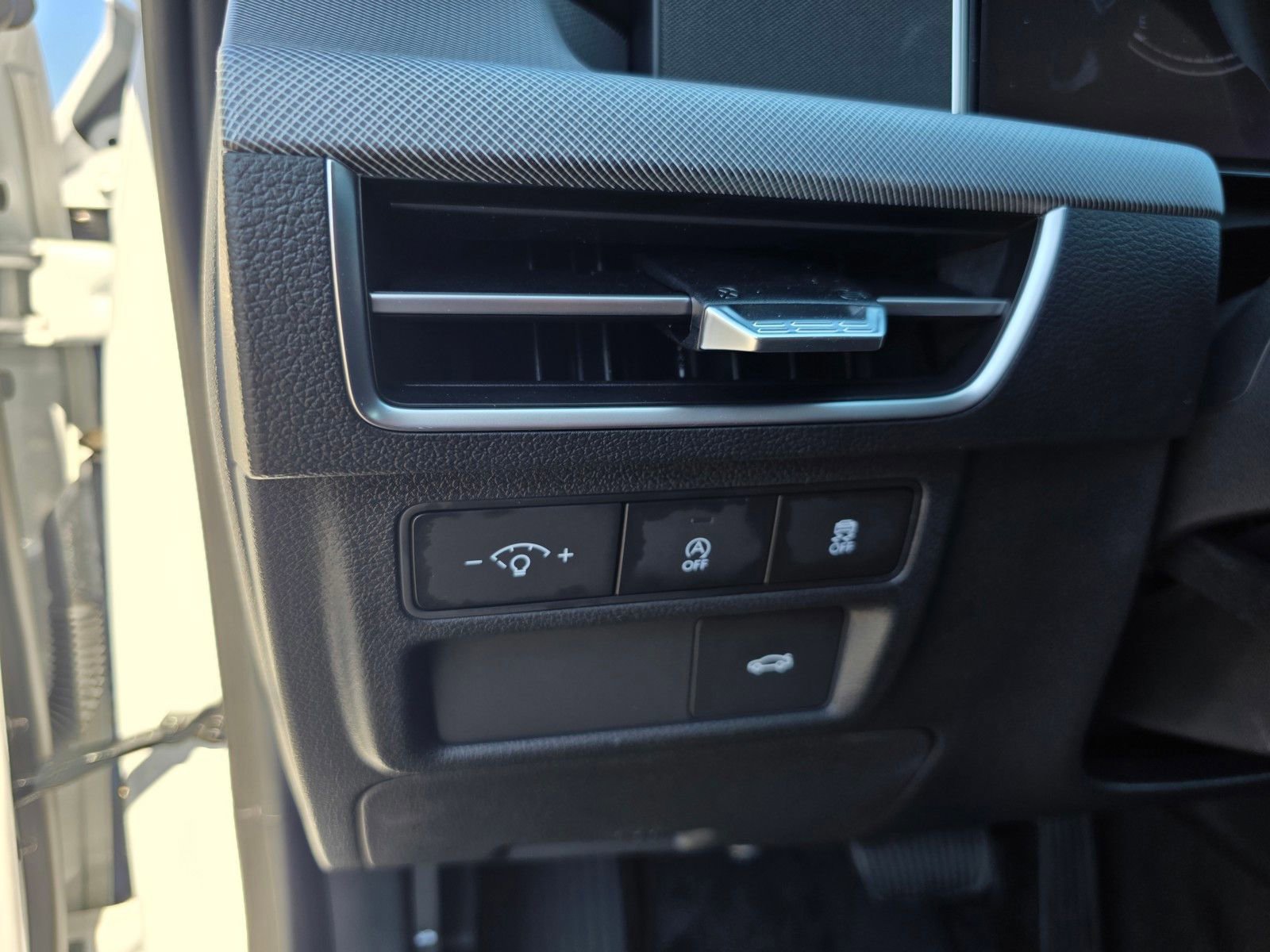 New 2025 Hyundai Sonata SE FWD image 28