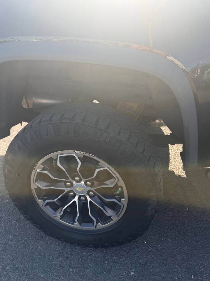 Used 2018 Chevrolet Colorado ZR2 AWD/4WD image 19