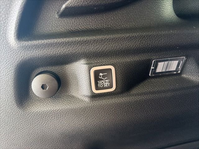 New 2026 Jeep Grand Cherokee L Limited AWD/4WD image 9