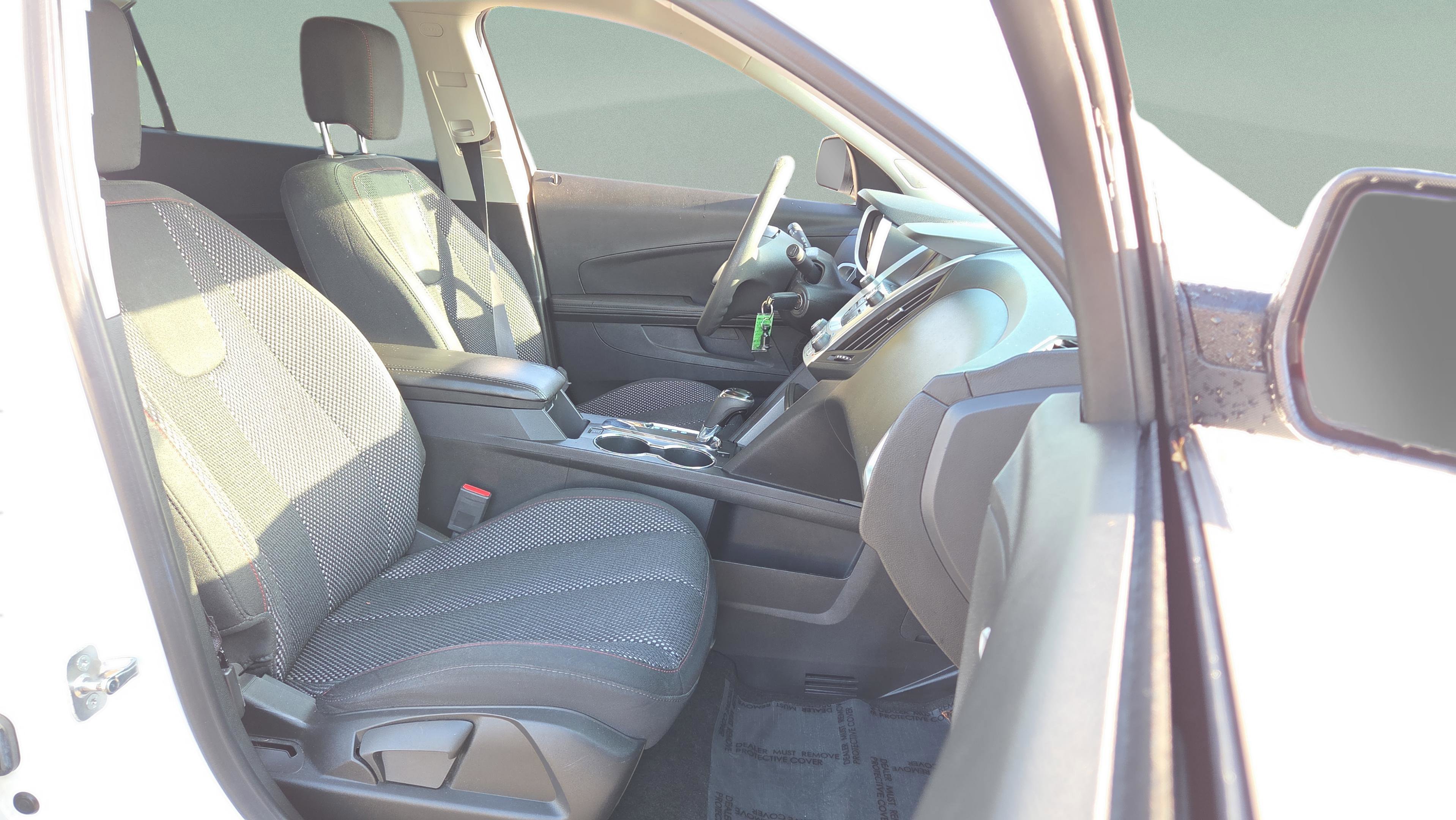 Used 2017 Chevrolet Equinox LS image 20