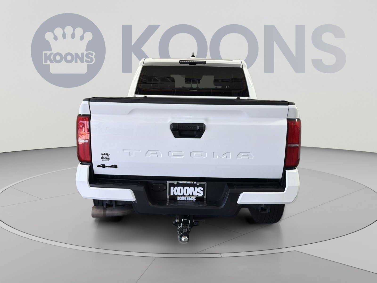 Used 2024 Toyota Tacoma TRD Sport AWD/4WD image 5