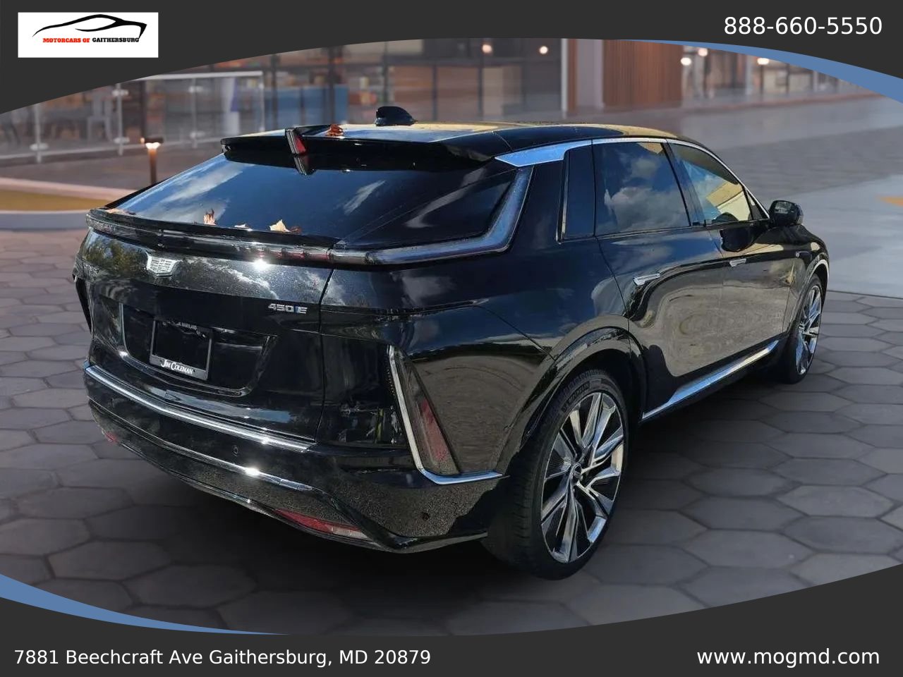 Used 2023 Cadillac Lyriq 2WD image 3