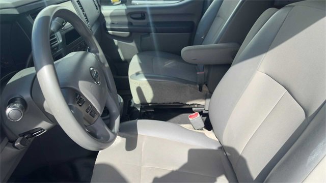 Used 2021 Nissan NV 2500 S image 12