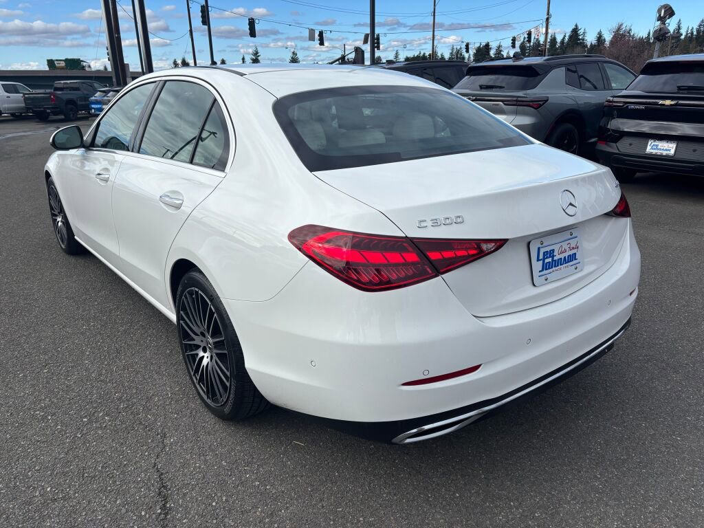 Used 2025 Mercedes-Benz C 300 4MATIC Sedan image 7