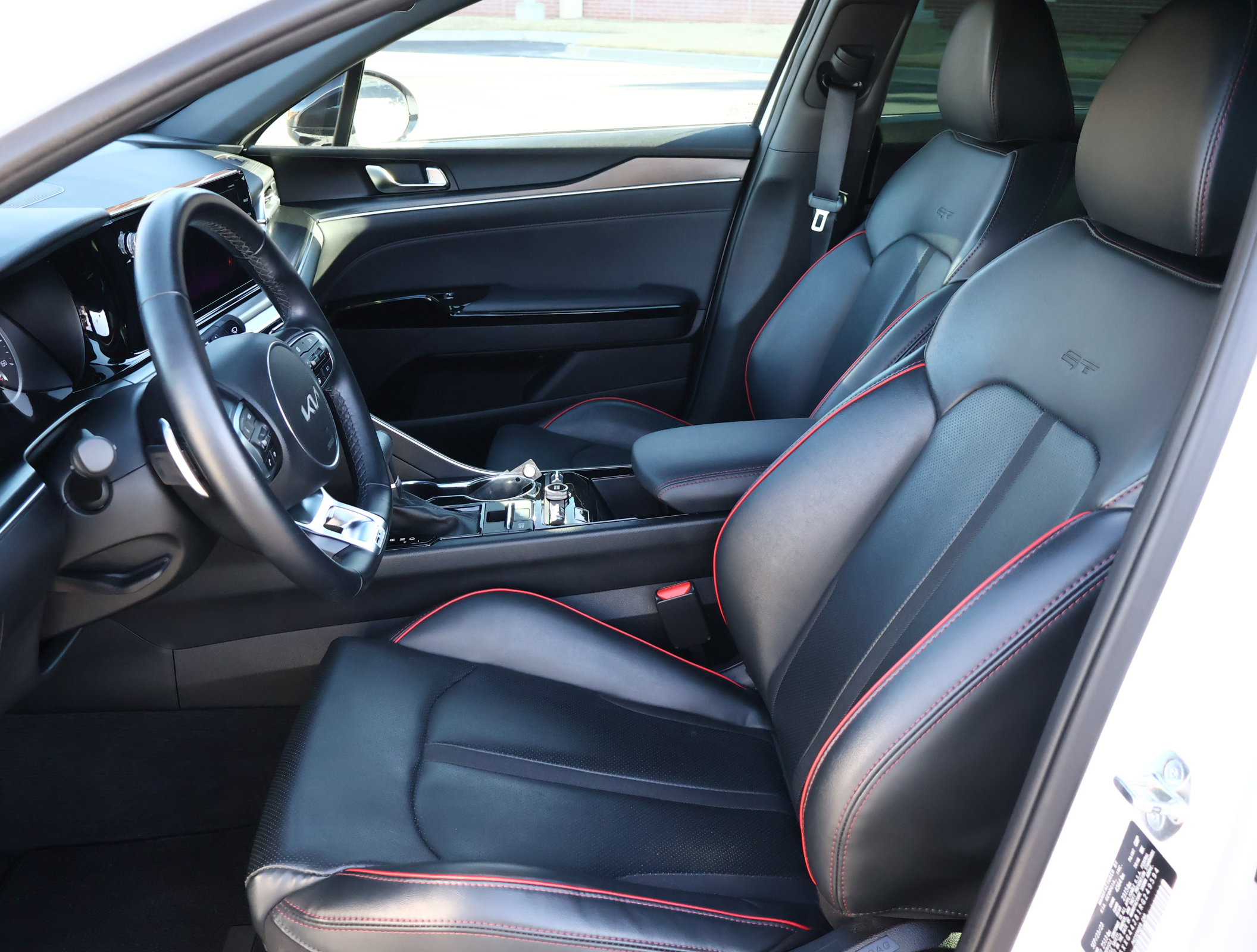 Used 2024 Kia K5 GT image 10