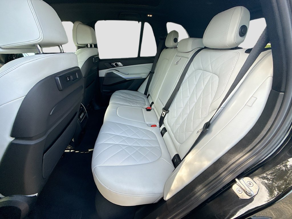 Used 2023 BMW X5 M50i w/ Executive Package AWD/4WD image 26