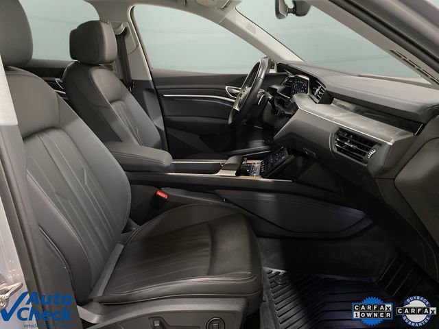 Used 2023 Audi e-tron Premium Plus w/ Premium Plus Package image 81