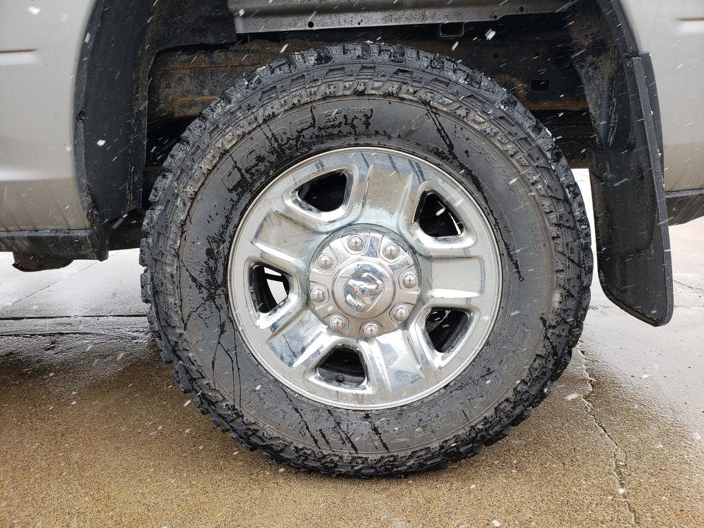 Used 2022 RAM 2500 Tradesman w/ Chrome Appearance Group image 24