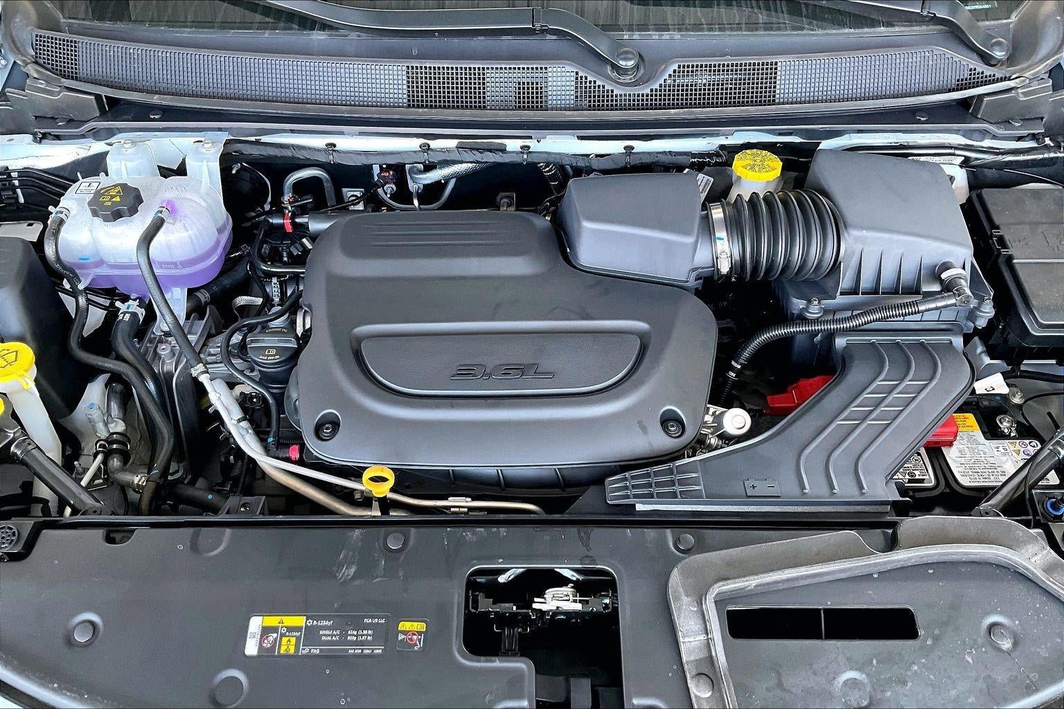 New 2027 Chrysler Pacifica Select FWD image 10