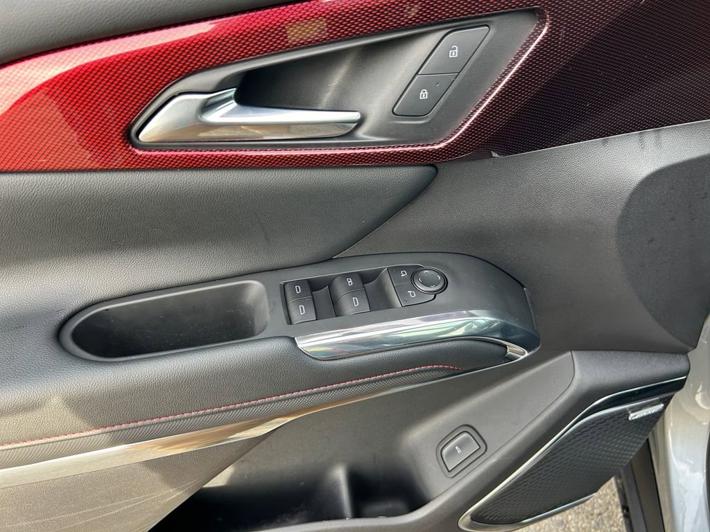 Used 2025 Chevrolet Traverse Z71 image 23