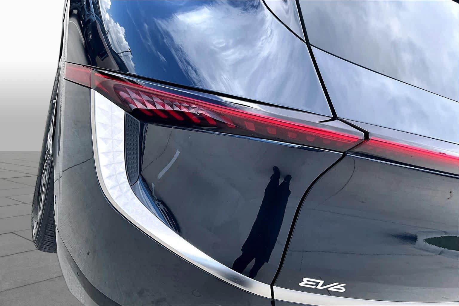 Certified 2023 Kia EV6 Wind w/ Wind Technology Package RWD image 26
