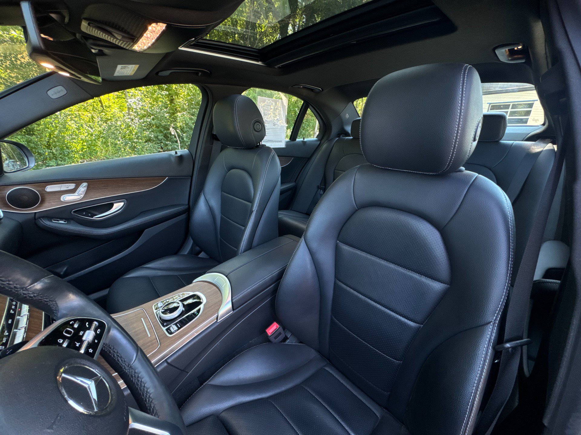 Used 2019 Mercedes-Benz C 300 4MATIC Sedan image 11
