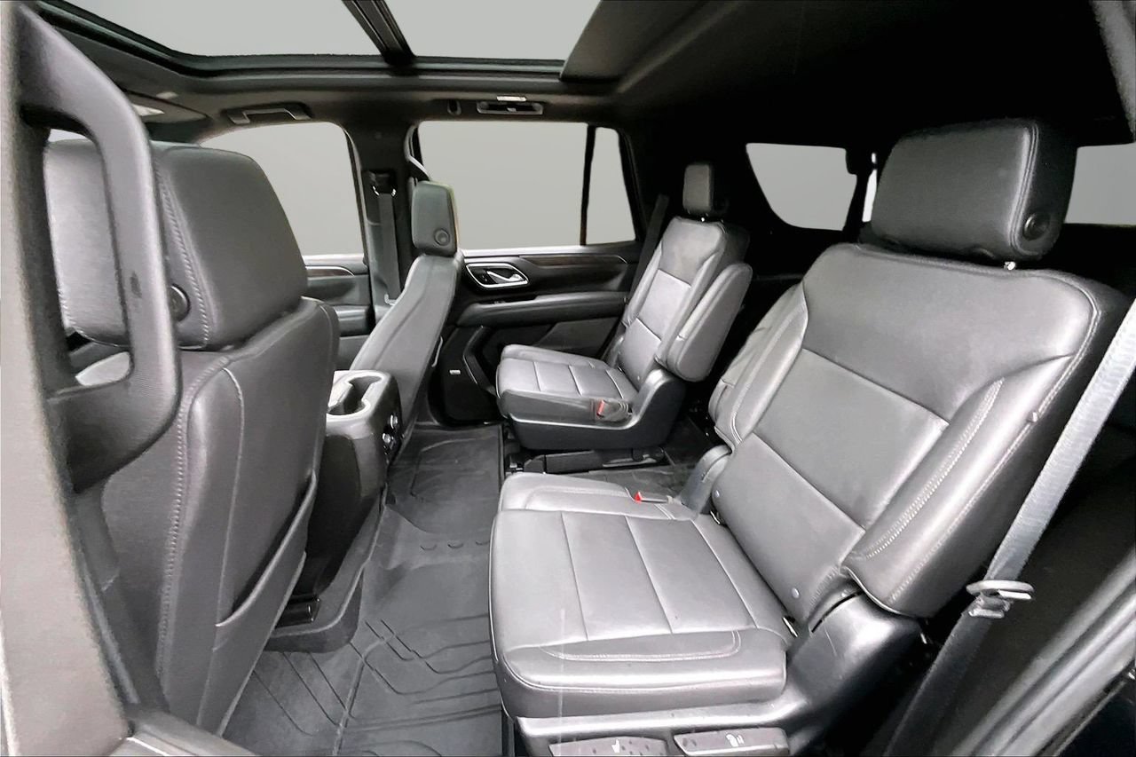 Used 2023 Chevrolet Tahoe Z71 w/ Luxury Package AWD/4WD image 23