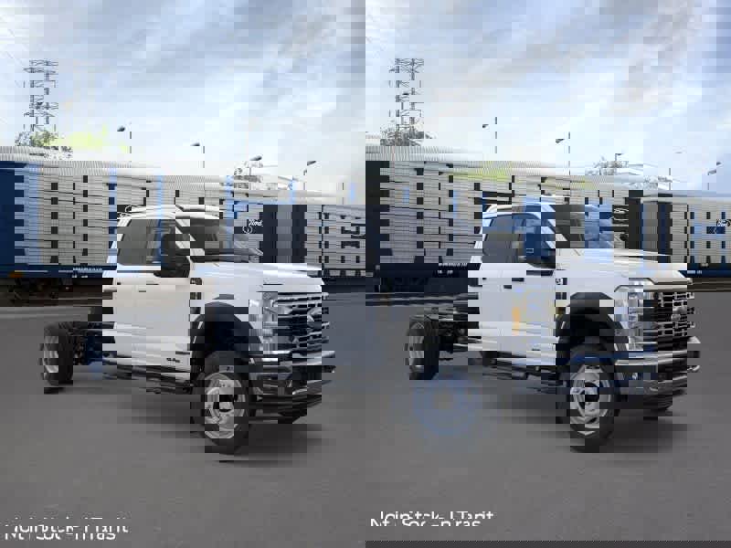 New 2026 Ford F450 2WD Crew Cab Super Duty image 7