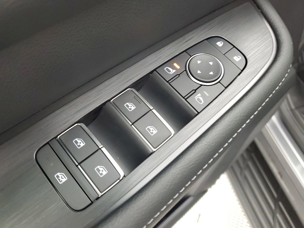 New 2026 Nissan Armada SV image 29