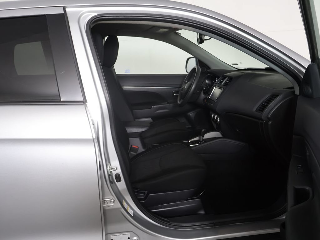 Used 2023 Mitsubishi Outlander Sport ES AWD/4WD image 24