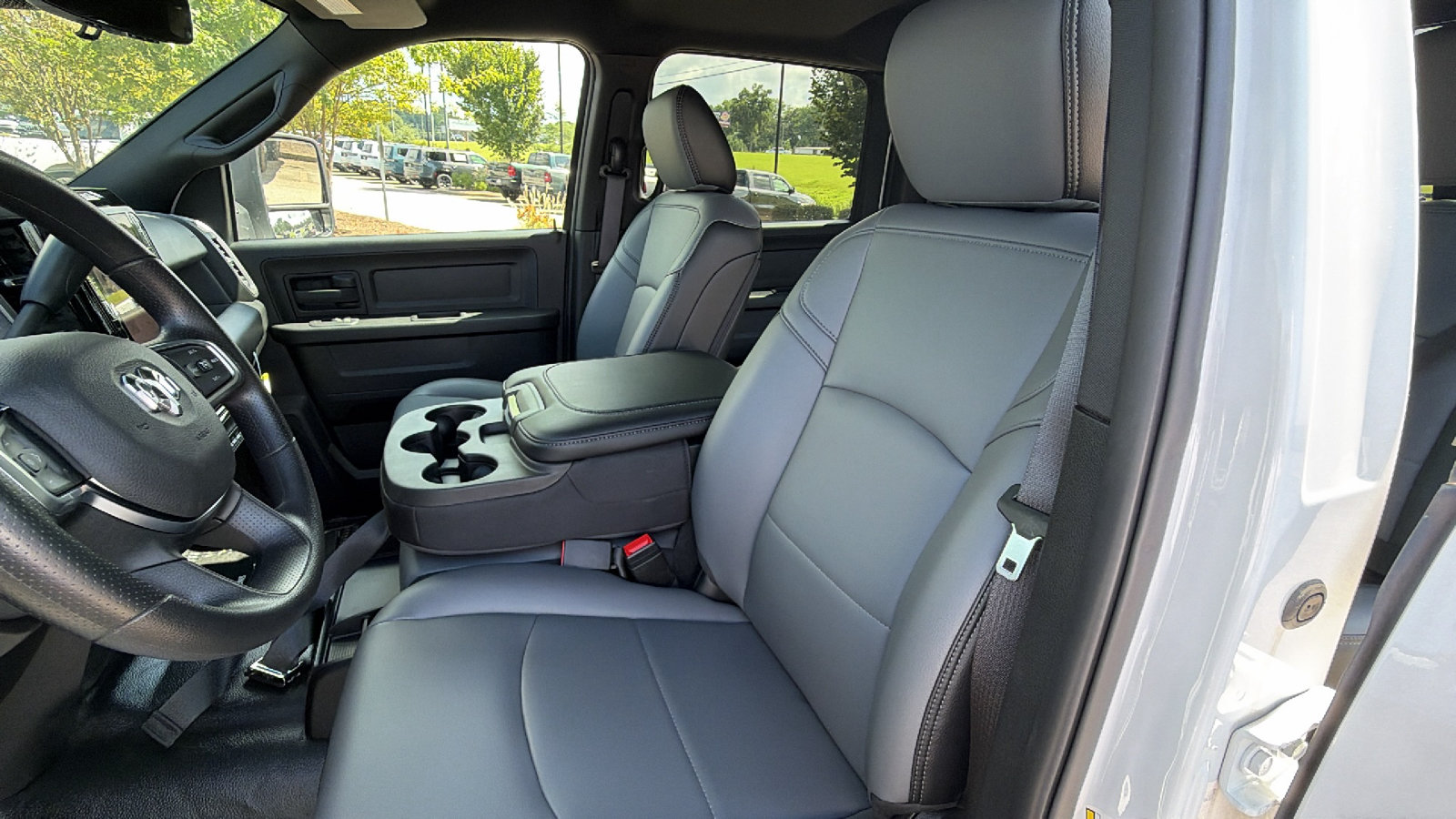 New 2026 RAM 3500 Tradesman AWD/4WD image 16
