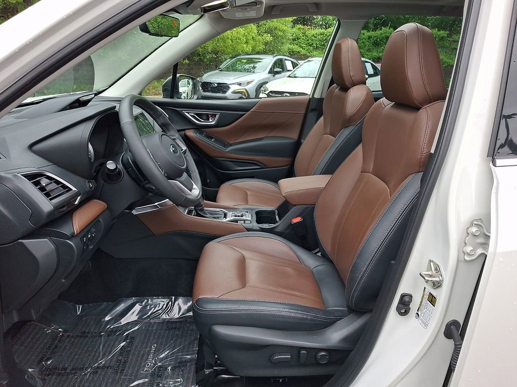 Certified 2022 Subaru Forester Touring AWD/4WD image 15