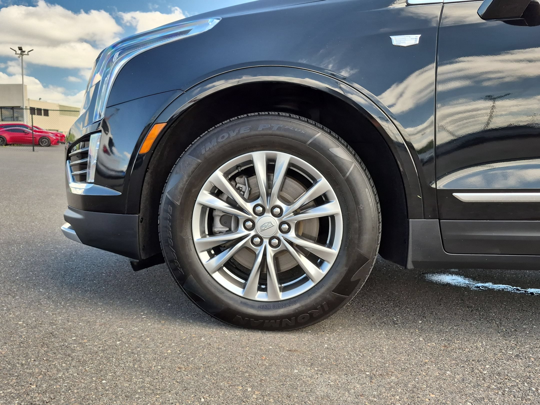 Certified 2023 Cadillac XT5 Premium Luxury AWD/4WD image 33