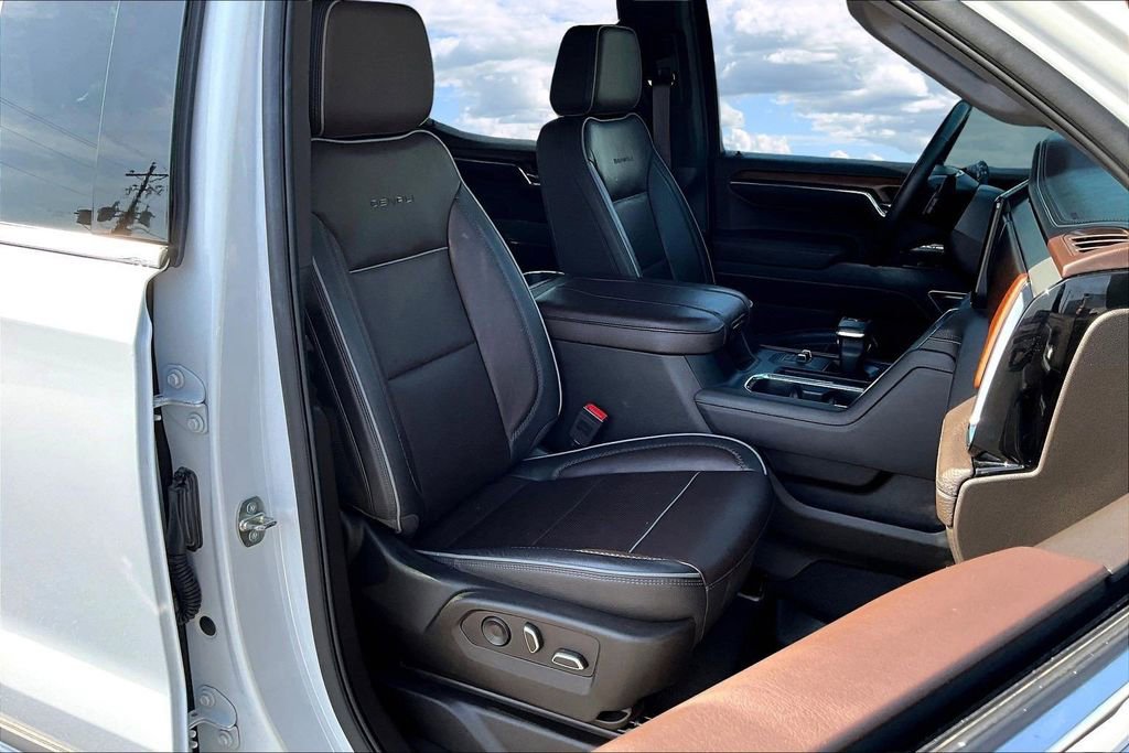 Used 2023 GMC Sierra 1500 Denali w/ Denali Reserve Package AWD/4WD image 32