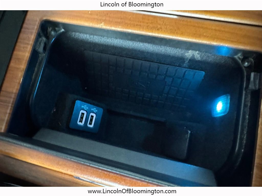 Used 2019 Lincoln Navigator L Reserve image 54