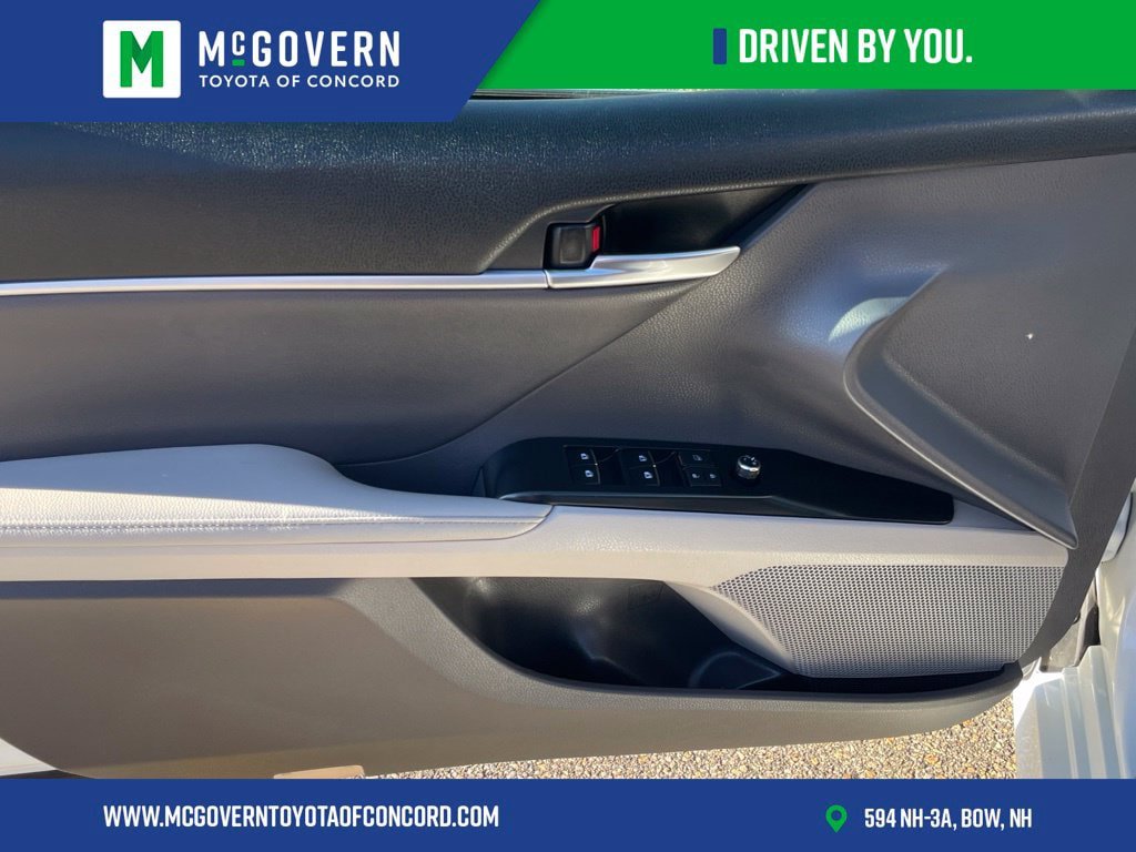 Used 2019 Toyota Camry XLE FWD image 14