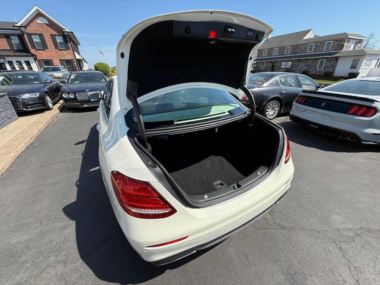 Used 2017 Mercedes-Benz E 300 4MATIC w/ Premium 2 Package image 23