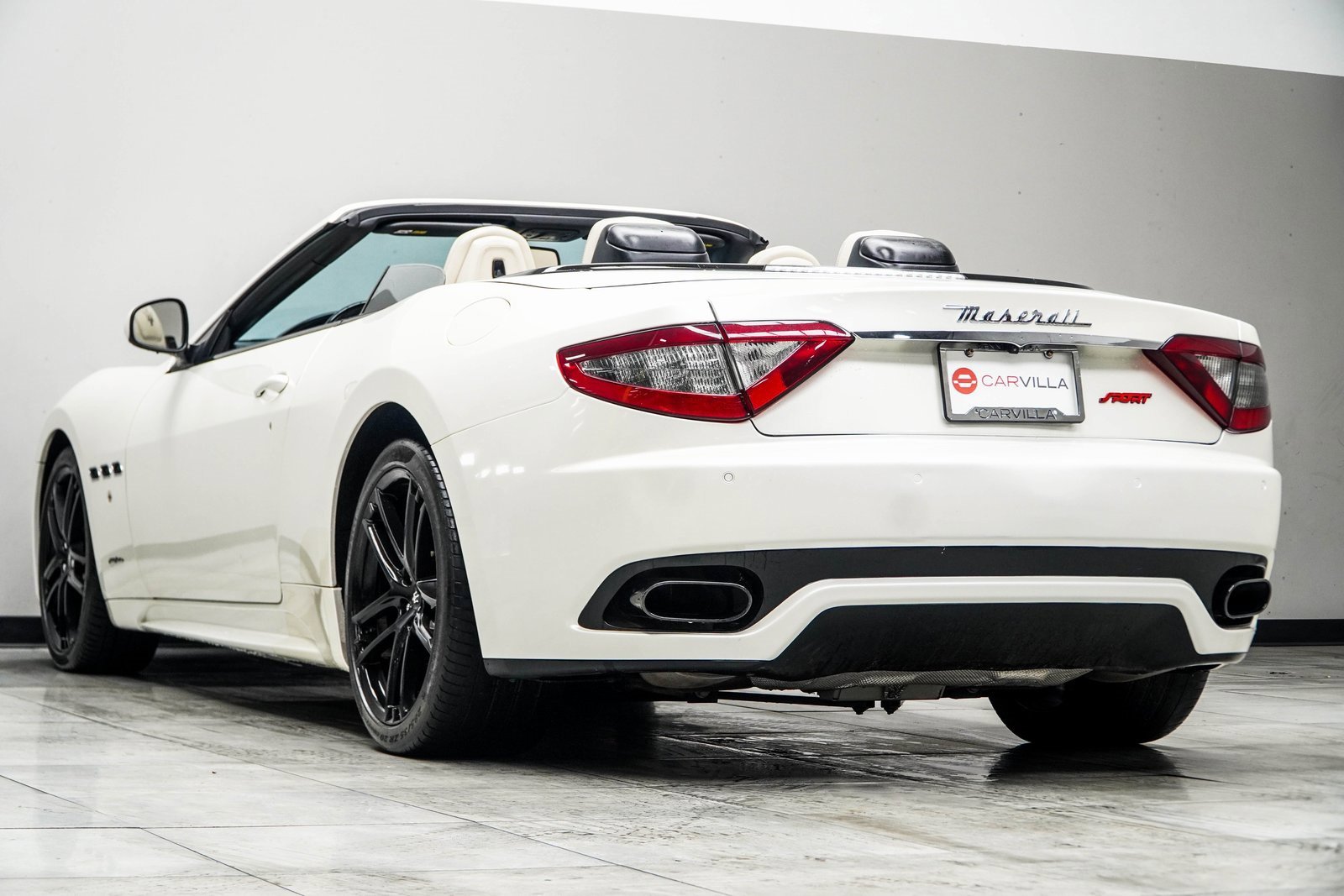 Used 2017 Maserati GranTurismo Sport image 13