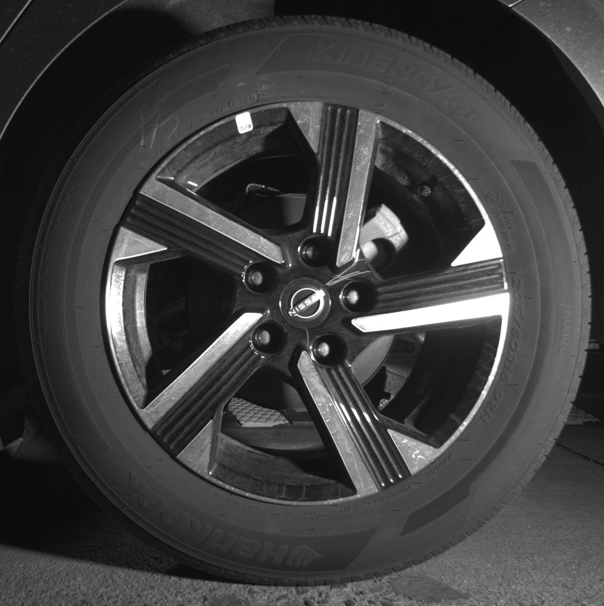 Used 2025 Nissan Sentra SV image 14