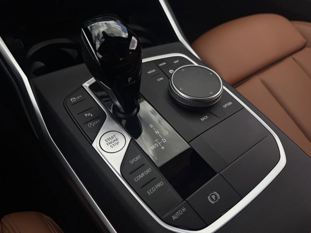 Used 2022 BMW 330i Sedan w/ Premium Package 2 image 18