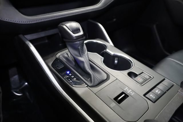 Used 2021 Toyota Highlander XLE image 26