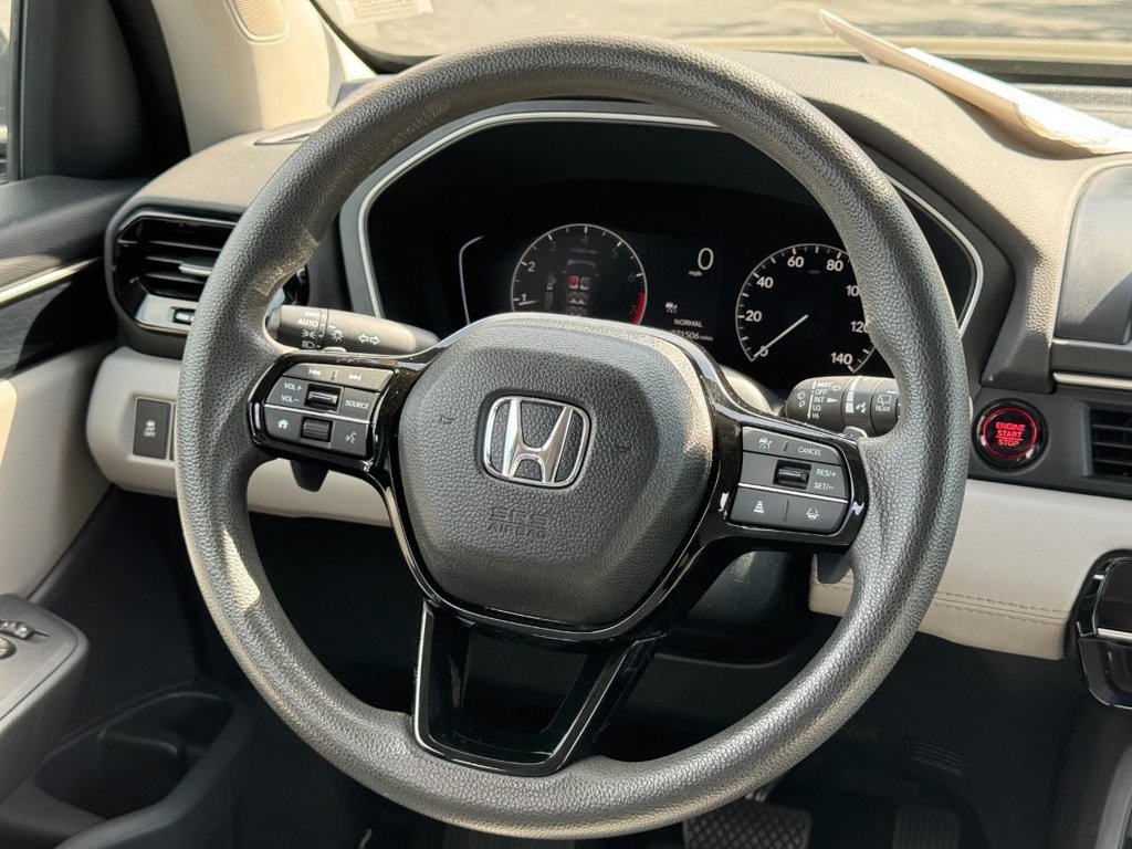 Used 2023 Honda Pilot LX image 18