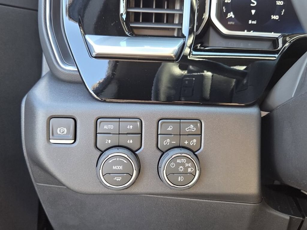 New 2026 Chevrolet Silverado 1500 LT Trail Boss w/ LT Trail Boss Premium Package AWD/4WD image 32