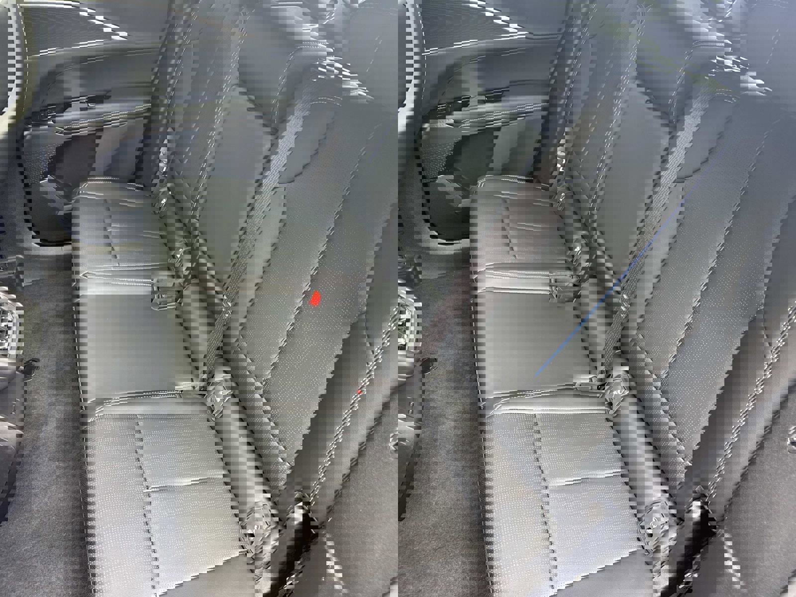 New 2025 Cadillac Lyriq Luxury image 14