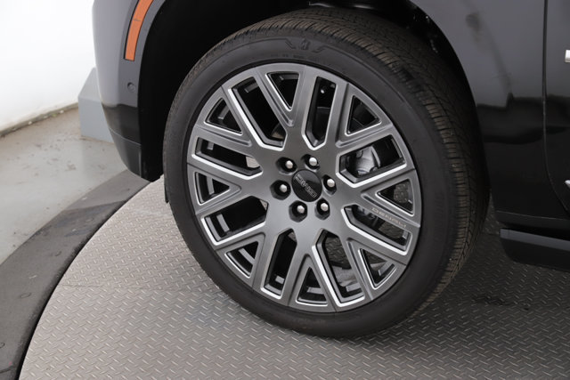 Used 2026 GMC Yukon Denali Ultimate w/ LPO, Floor Liner Package AWD/4WD image 13