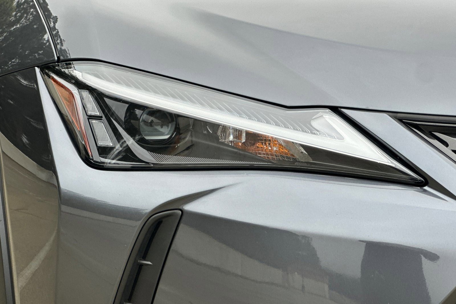 Used 2024 Lexus UX 250h FWD image 10