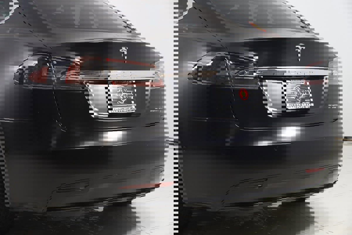 Used 2021 Tesla Model S Long Range Plus image 27