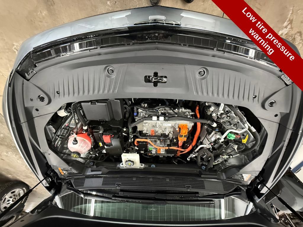 Used 2024 Chevrolet Equinox EV LT w/ LPO, All-Weather Mat Package image 50